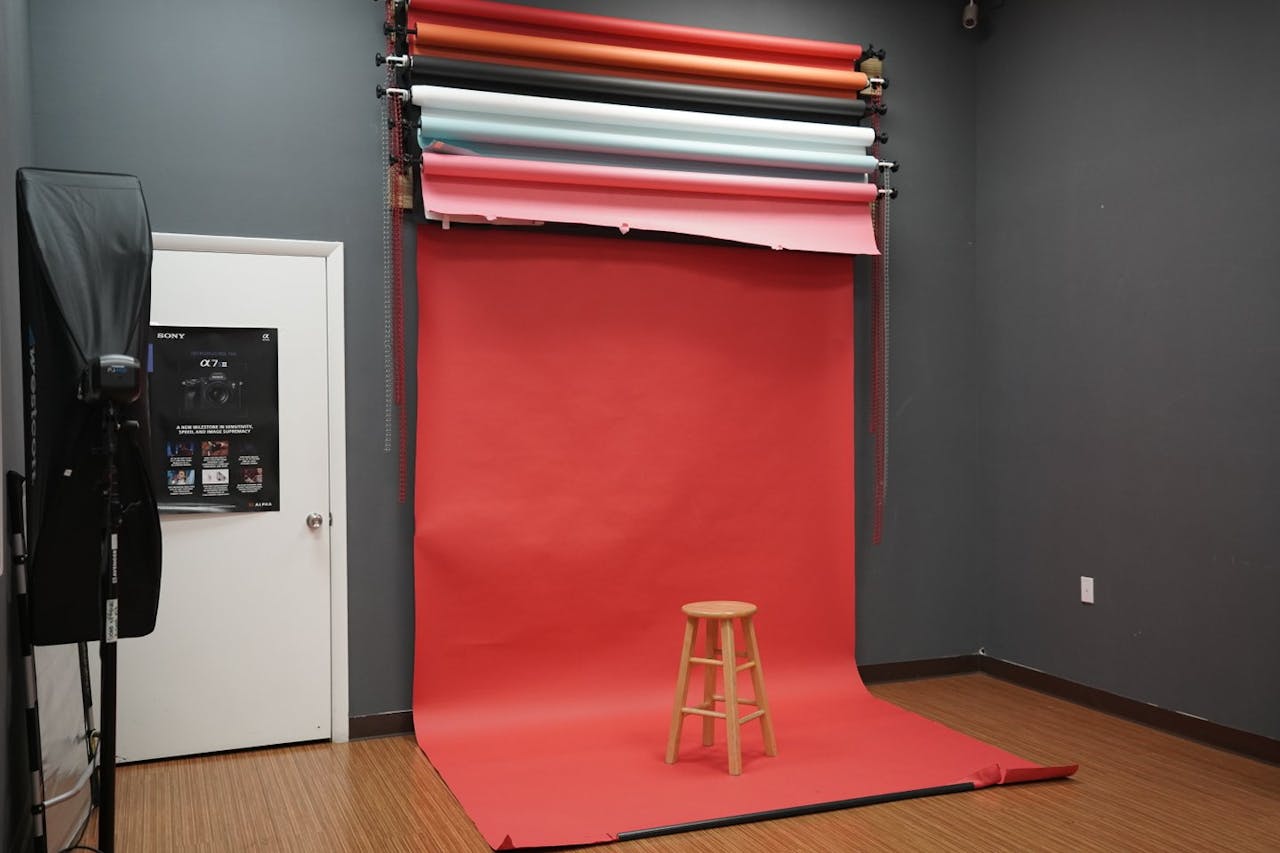 Photo Studio Near Miami Airport - Image 1