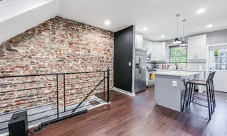 Modern Style Content Creation House - Image 2