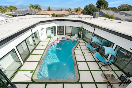 Super Mansion with Los Angeles 360 Views - Image 0