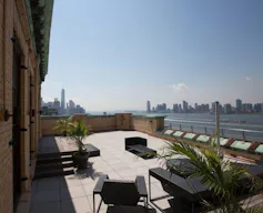 Studio Loft in West Village - Image 4