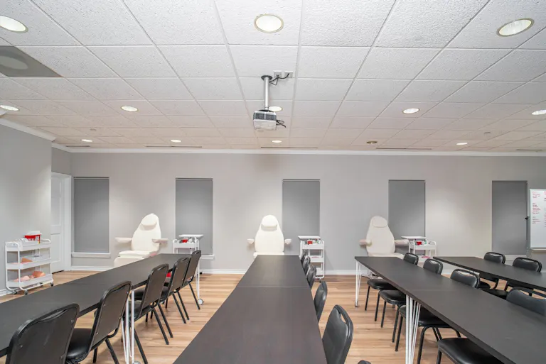 Training Room - Seats 40! Amenities! - Image 2