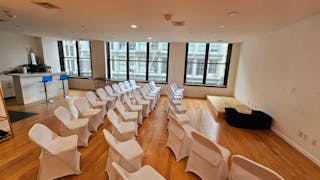 Entire Floor in SOHO with 2 extra rooms! - Image 63