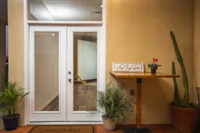 Unique Space with Interchangeable Walls - Image 1