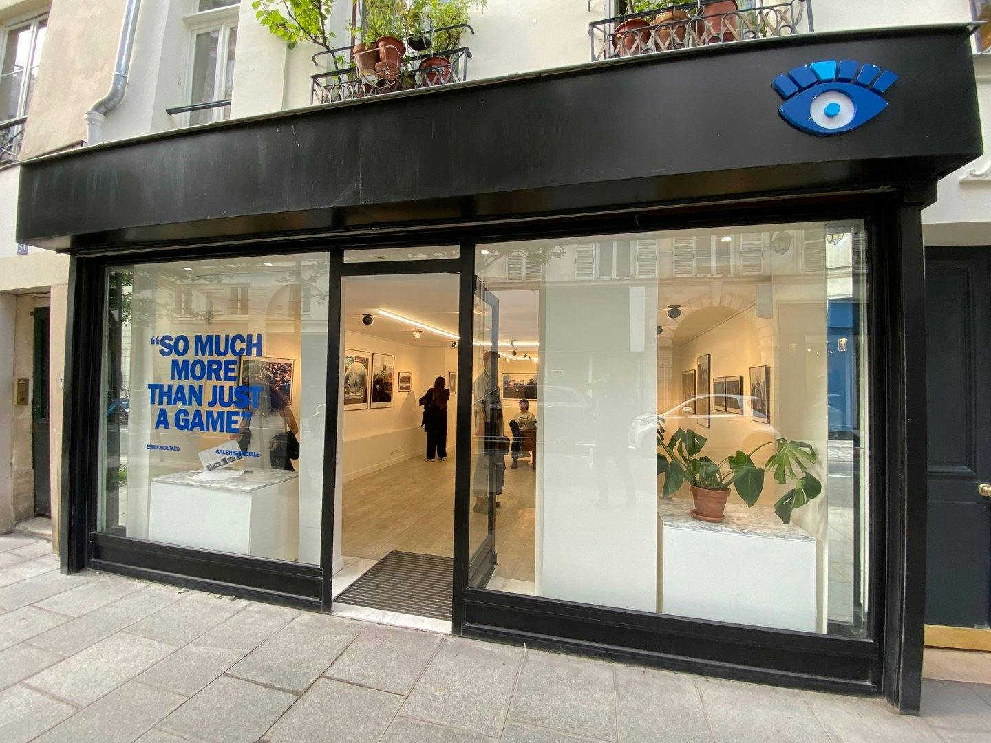 48 sqm Art Gallery and Showroom in le Haut Marais, Paris