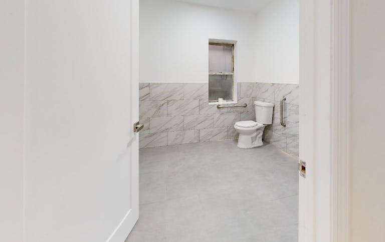 LONG-TERM Crosby Street, 54 - Image 3