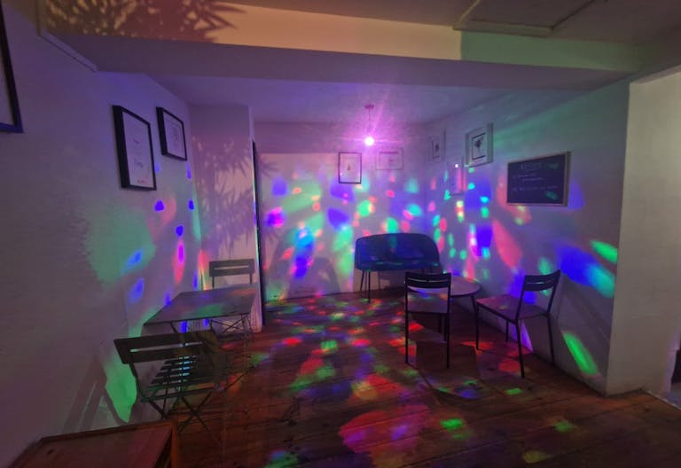 Espace �venementiel avec cave de 80m2 - Image 2