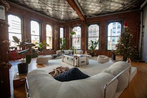 SoHo loft perfect for fashion shoots, styling, and events - Image 1