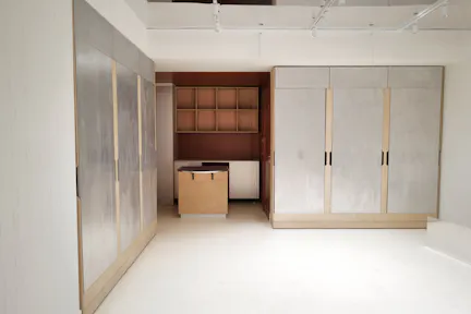 Espace modulable au calme, mobilier aluminium, Paris 10e - Image 0