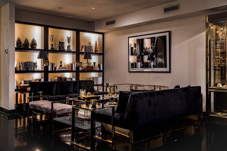 Classically Elegant Soho Duplex - Image 3