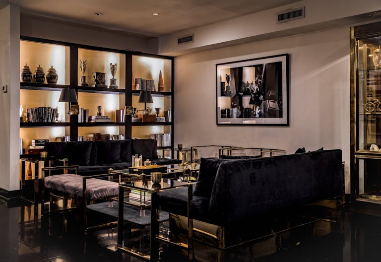 Classically Elegant Soho Duplex - Image 3