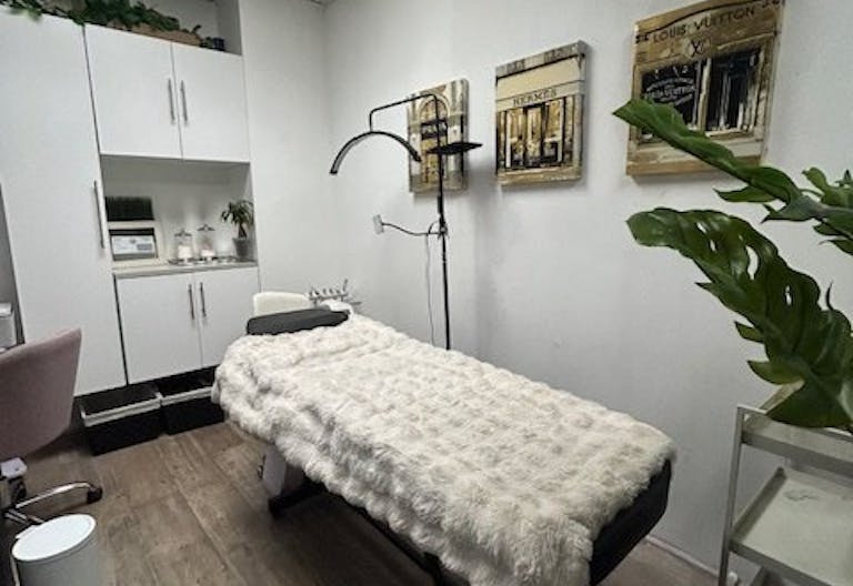 Beauty Studio - Image 0