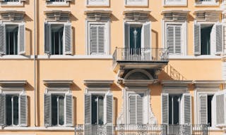 Large luxury space on Via del Corso - Image 1