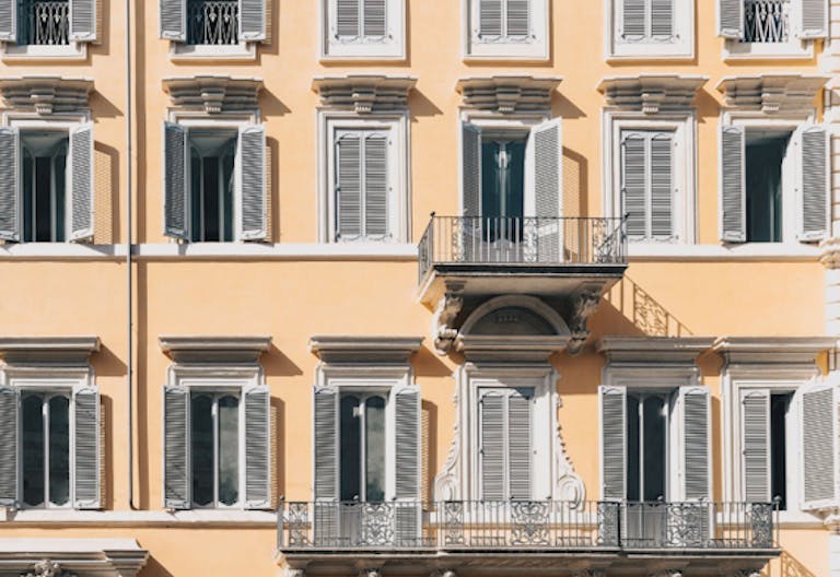 Large luxury space on Via del Corso - Image 1