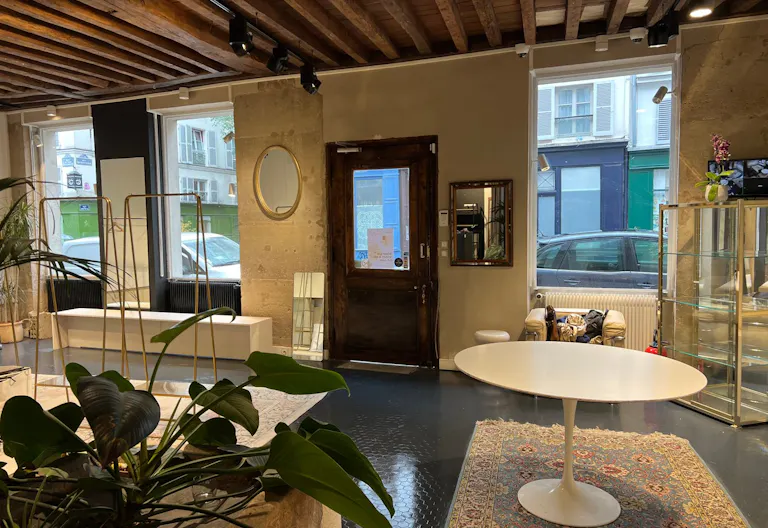 Boutique dans le Marais, � deux pas des quais de Seine, Ile Saint Louis - Image 1