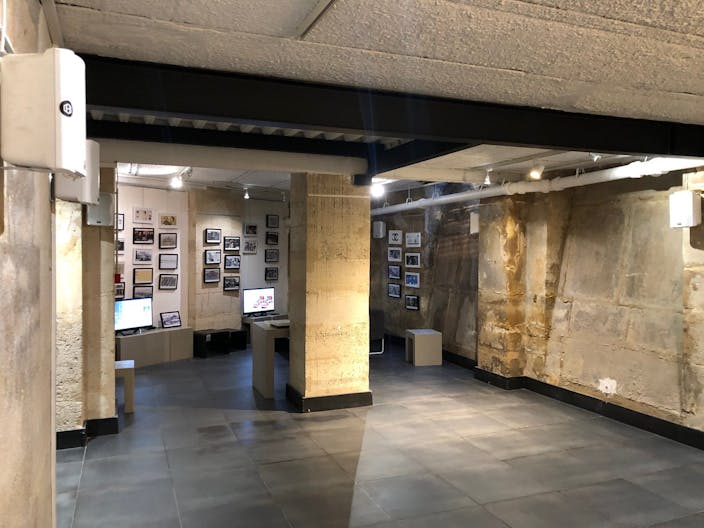 Central Paris Showroom next to Louis Vuitton HQ near Marais - Image 2