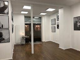 Gallery / Showroom space between Bastille and R�publique - Image 17
