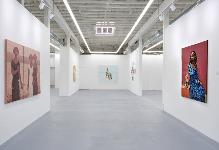 Plenty of Natural Light Surrounded by Restaurants and Galleries - Image 0