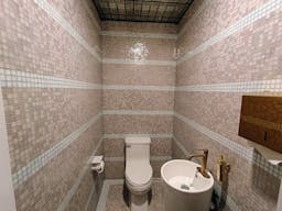 Glamorous sexy club vibe indoor outdoor flow - Image 9