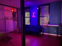 Entire Floor in SOHO with 2 extra rooms! - Image 25