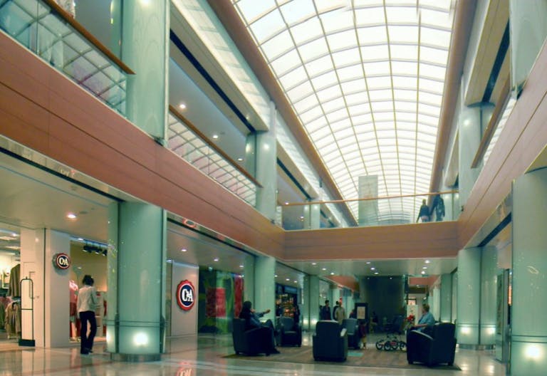 Shopping Mall Les Tanneurs - Lille - Cell B25 - Image 1