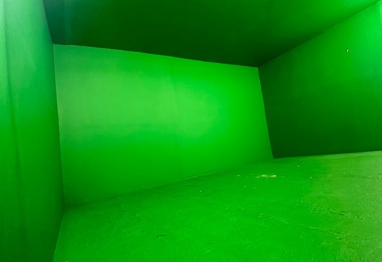 Space with its own photography studio, film production room, an upcoming recording studio - Image 3