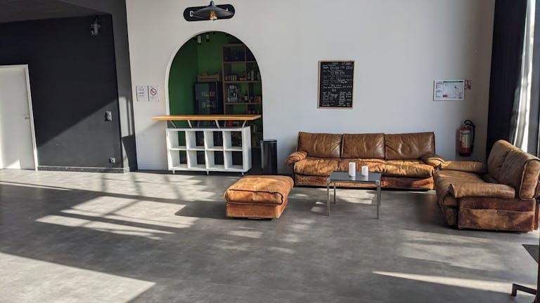 Nouveau lieu artistique et �v�nementiel hybride � Bordeaux - Image 1