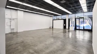Spacious Art Gallery and Production Studio - Image 7