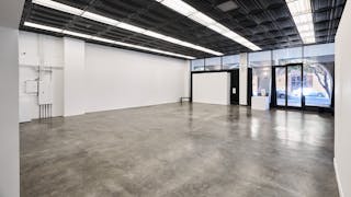 Spacious Art Gallery and Production Studio - Image 7