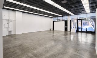Spacious Art Gallery and Production Studio - Image 7