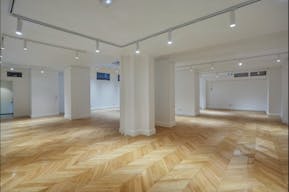 Art Gallery in Paris 1 - Image 3