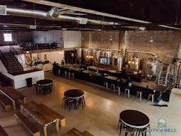 Trendy Restaurant Space - situated in the bustling area of Bell - Image 2