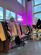 Capitol Hill Retail store share space - Image 4