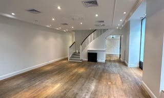 Pop-up store angle en plein coeur du Marais - Image 2