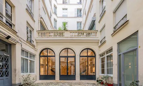 Un showroom élégant dans le Marais - Image 0