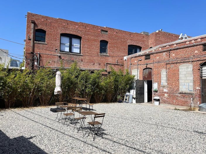 Charming Art Gallery with Sunny Private Courtyard - Image 2