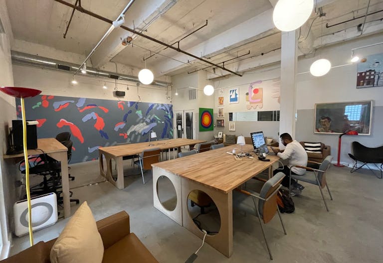 Beautiful Artistic Loft Space - Coworking - Image 1