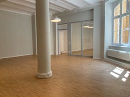Versatile Space in Berlin Mitte: Your Pop-Up, Event, or Office Awaits! - Image 5