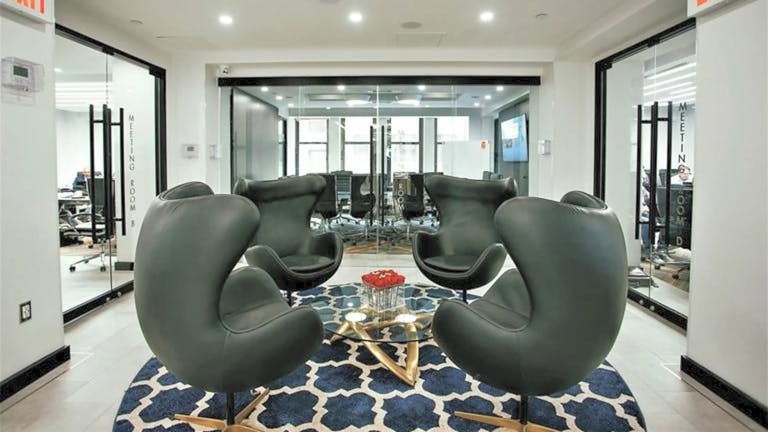 Fifth Ave - Conference Room - Image 2