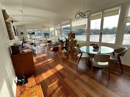 Espace p�niche dans la nature proche m�tro - Image 1