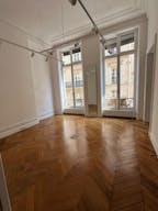 Rue Cambon 200 m2 newly renovated showroom perfect for Fashion Week - Image 2