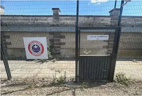 Décor/Lieu de tournage: Prison - Image 15