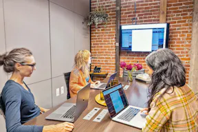 Webster Meeting Room – seat up to 8ppl - Image 1