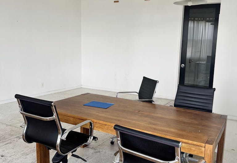 6,143 SQ FT ? PRIME BUSHWICK COMMERCIAL LOFT ? LIGHT FILLED - HIGH CEILINGS TO LEASE - Image 1