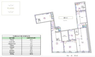 Prime Location Boutique on Rue de Rivoli - Image 28