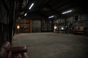 Metal Hanger and Boxing Ring - Image 8