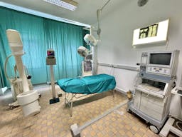 D�cor/Lieu de tournage: Bloc Op�ratoire - Image 3