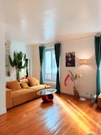 Bright Haussmann Apartment in Paris – Ideal Location for Photo or Video Shoot - Image 5
