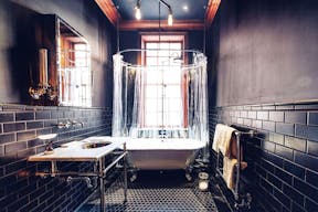 Stunning Mansion in West Village - Image 4