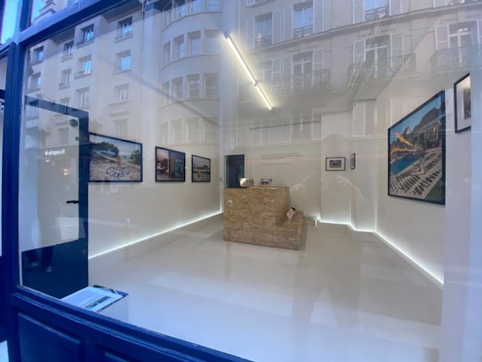 Galerie and photographic studio paris 9th. - Image 0