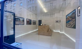 Galerie and photographic studio paris 9th. - Image 0